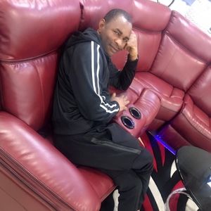 Meet your Posher, Edosa